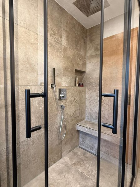 Referenz 28 – Fliesen- & Fugenarbeit