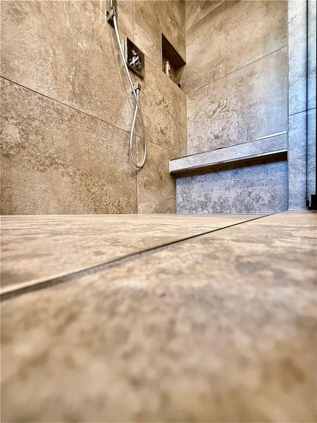 Referenz 32 – Fliesen- & Fugenarbeit